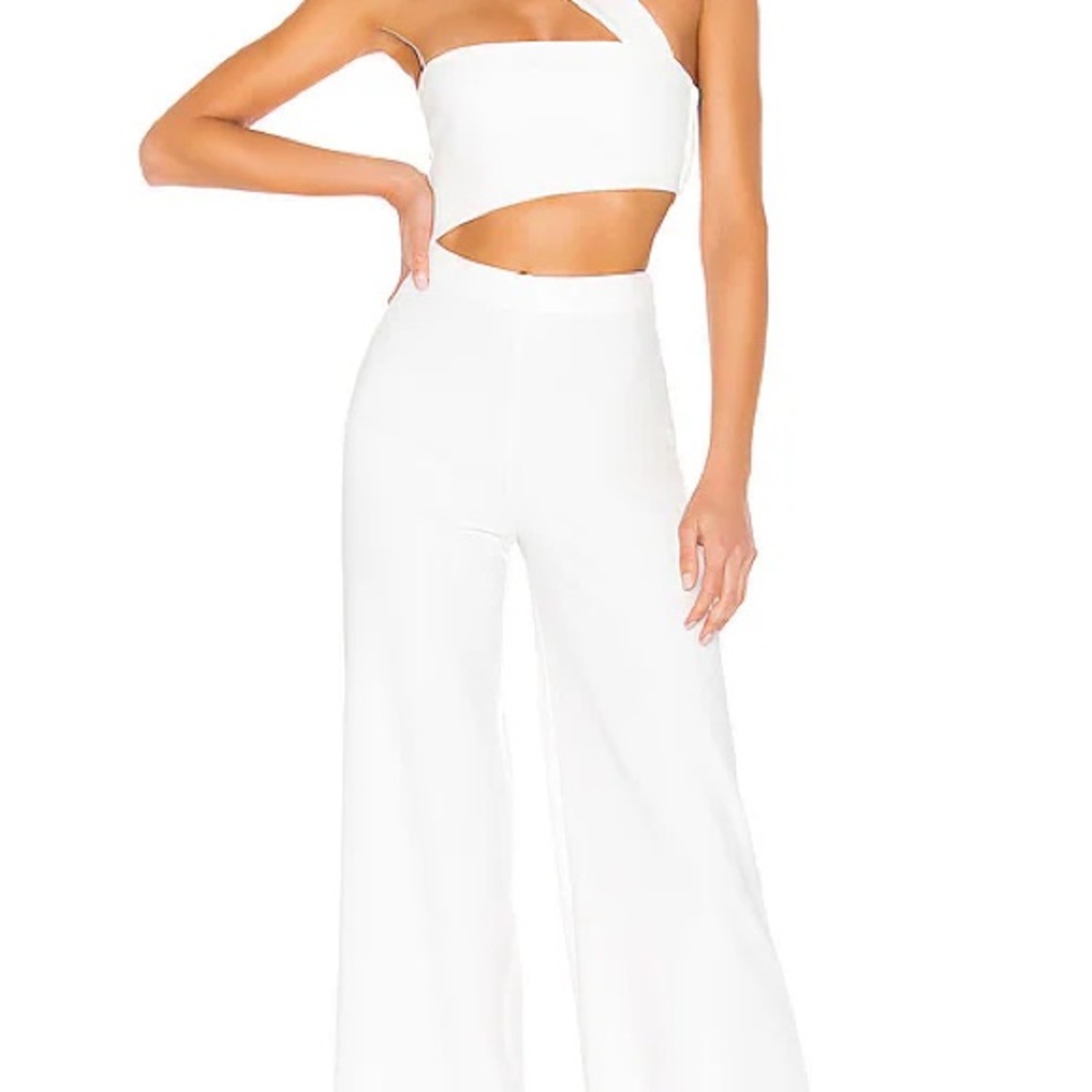 Elegant White One-Shoulder Jumpsuit